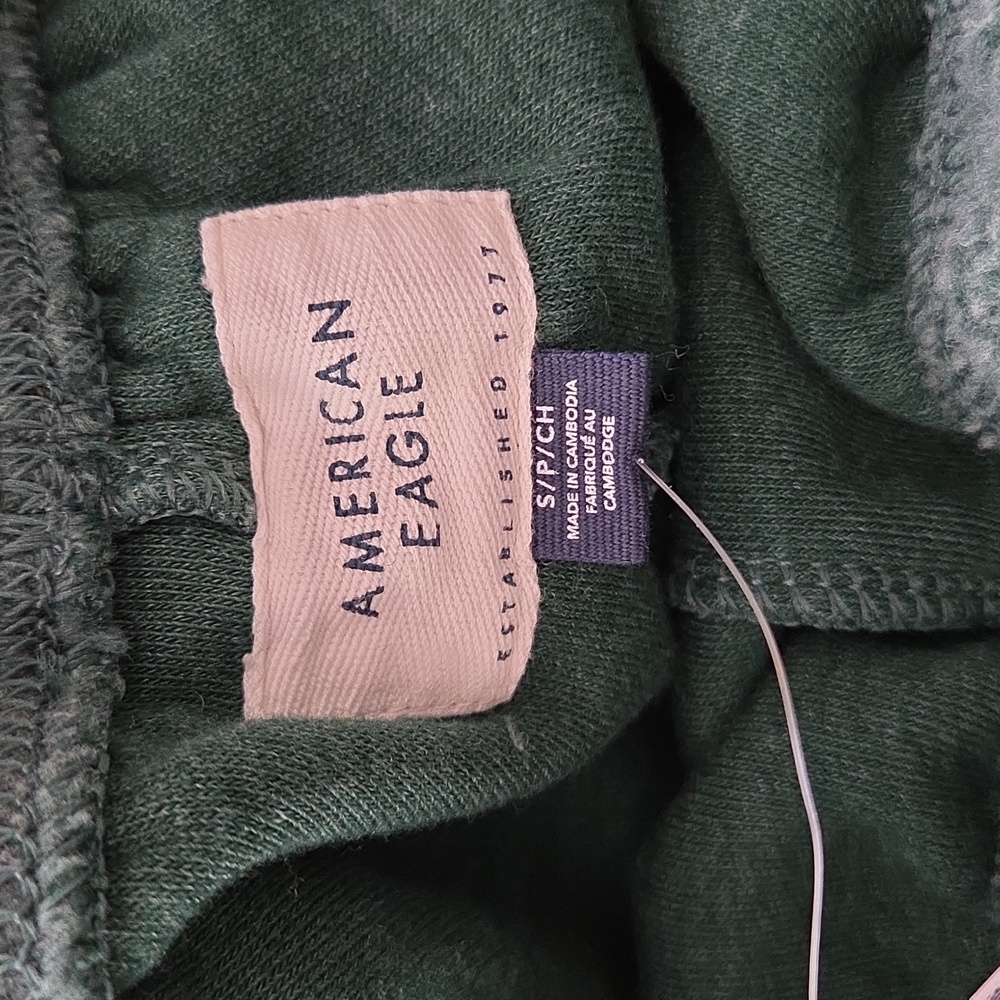 NWT American Eagle Outfitters Green Seriously Huggable Lounge Set - Picture 11 of 12
